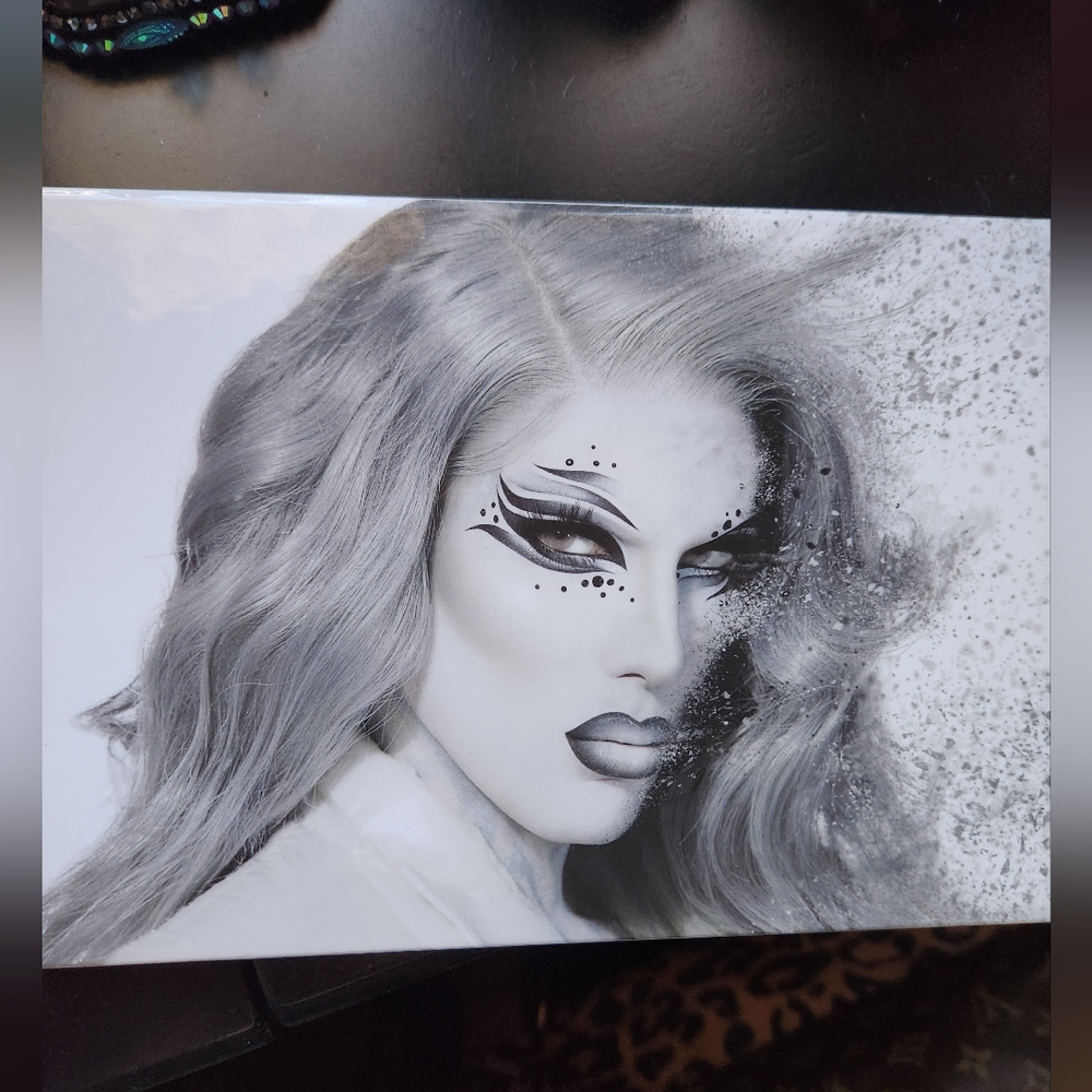 Jeffree Star Cosmetics Cremated Eyeshadow Palette, Gently Used, Make Up Palette